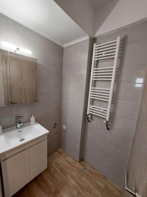Cozy Flat In סלוניקי